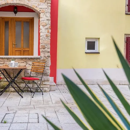 Doda In - 100 M From The Sea